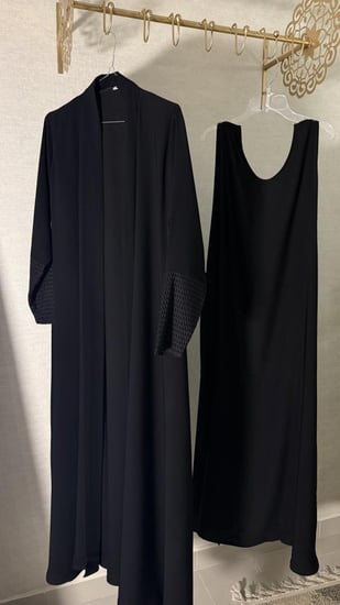 030 عبايه الدانتيل مع خيار مرد داخلي ..