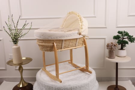 سلة موسى سرير مواليد خشبية قماش مقلم بتصميم يدوي آمن