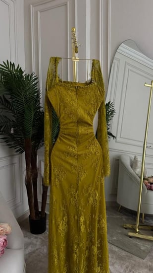 فستان تفاحي دانتيل فخم