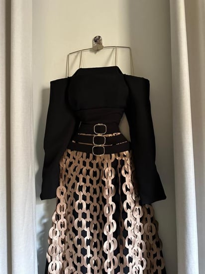 فستان سلاسل الذهب