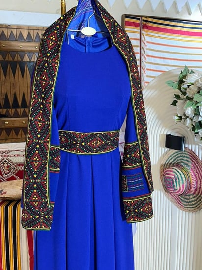 جلابية للتأسيس 3 ألوان مع طرحة