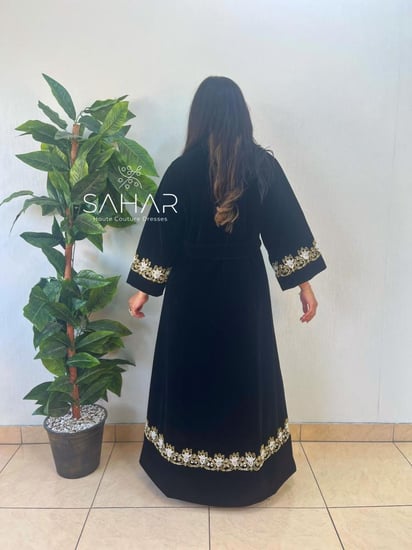 جلابية بشت مخمل قطعتين