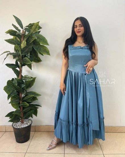 فستان شانتون مع كشكشة علوية