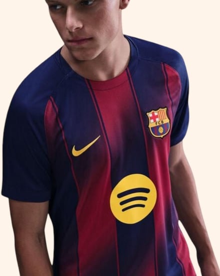 تيشيرت نادي برشلونة الجديد 2026 نسخة الاعبين