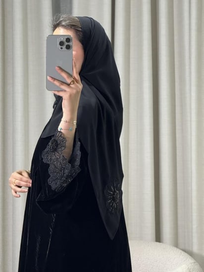 عبايةرقم الموديل 998