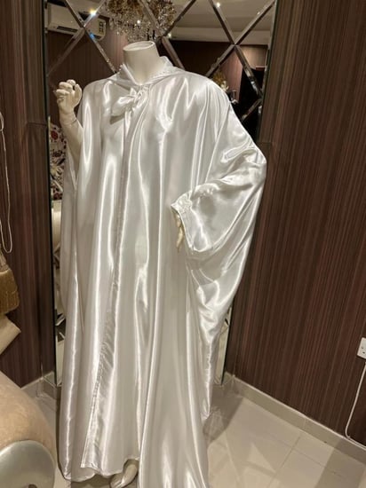 عباية عروس عرض الشهر