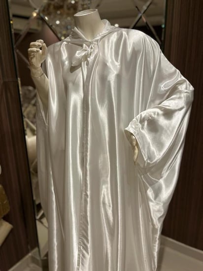 عباية عروس عرض الشهر