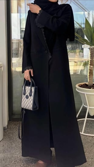 عباية بليزر مع دانتيل فرنسي