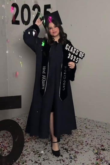 عبايه تخرج2025