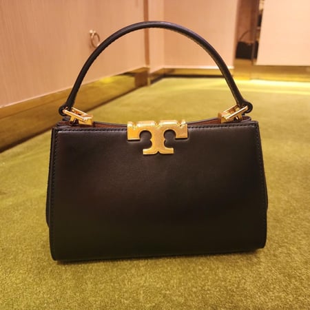 شنطة tory burch