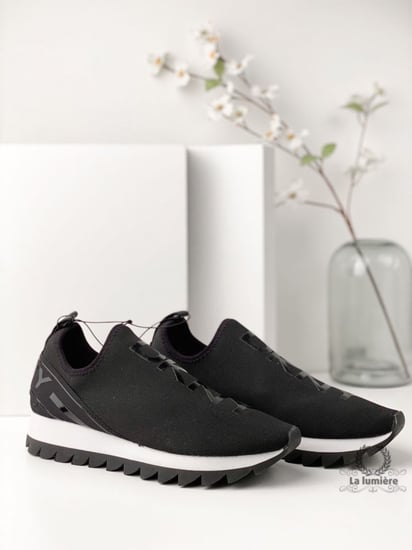 حذاء dkny