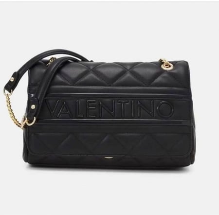 شنطة valentino