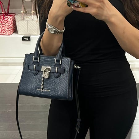 شنطة michael kors