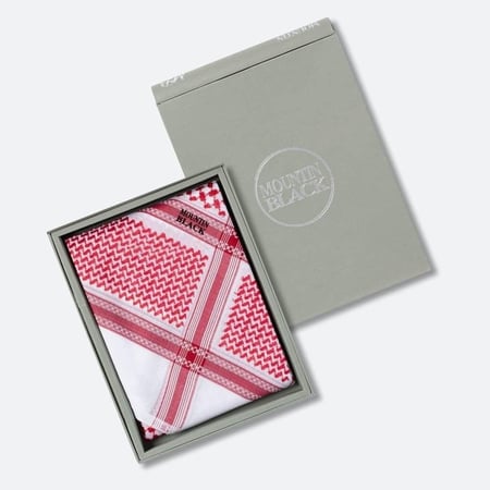 شماغ مونتن بلاك أحمر شبابي صناعة انجليزية اصدار 2024