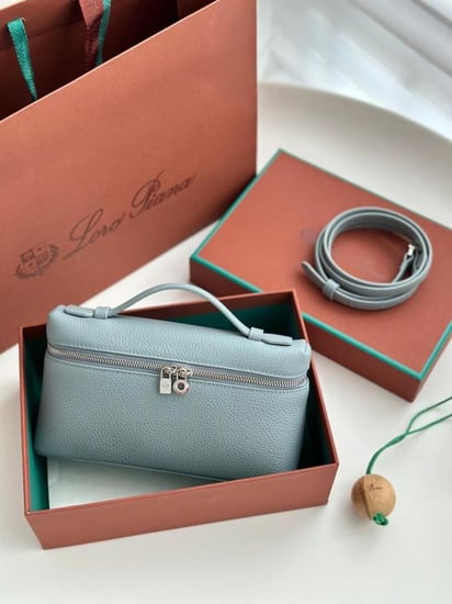 حقائب Loro Piana