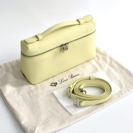حقائب Loro Piana