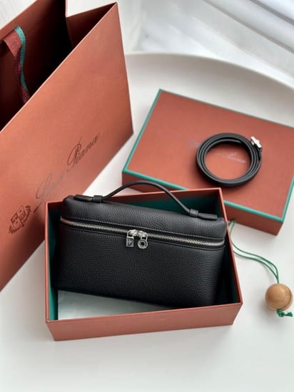 حقائب Loro Piana