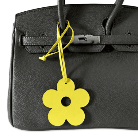 تعليقة وردة