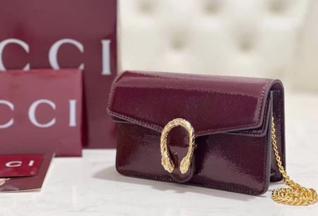 حقيبه من Gucci