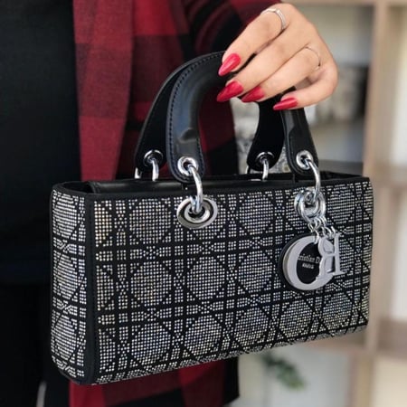 حقيبه من Dior