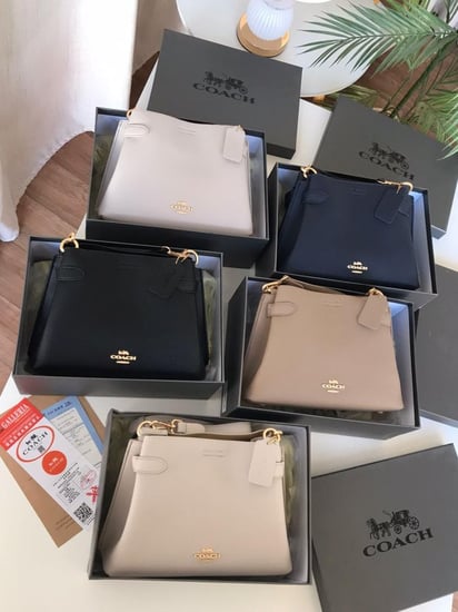 حقيبه من COACH