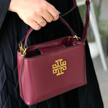 حقيبه من Tory Burch