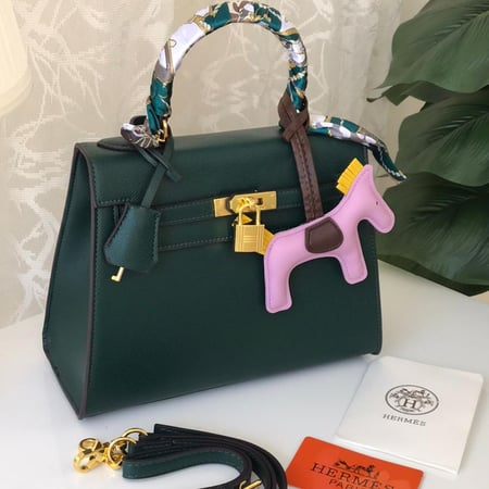 حقيبه نسائيه من Hermès