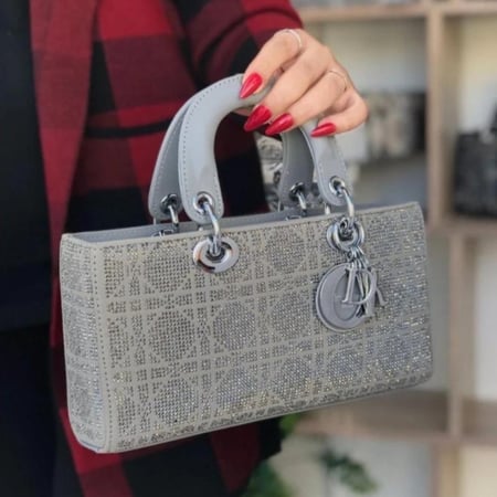 حقيبه من Dior