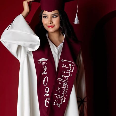 عبايات تخرج 2026