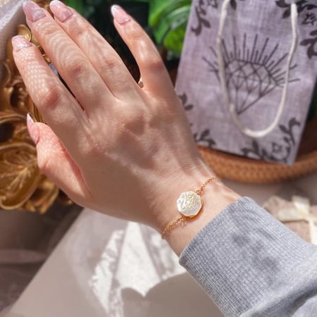 اسواره صدفيه عصريه بالاسم