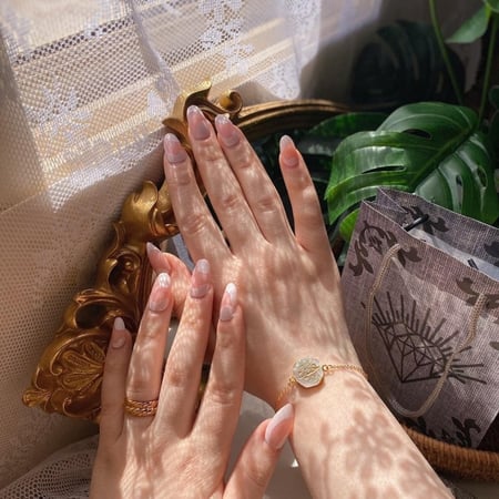 اسواره صدفيه عصريه بالاسم