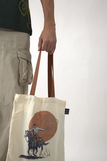 Tote bag