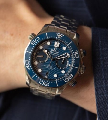 أوميغا سيماستر دايفر 700