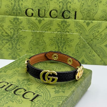 أساور جلد قوتشي