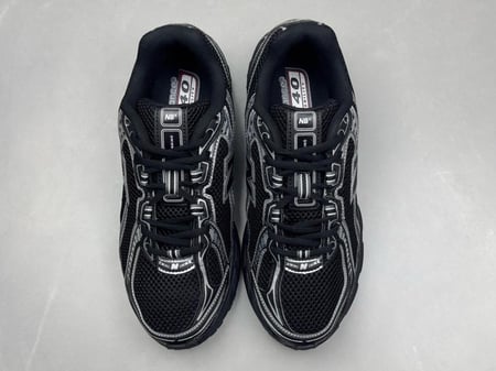 حذاء نيو بالانس - 740