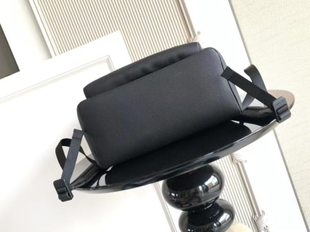 حقيبة ظهر لويس فيتون ( Discovery Work )