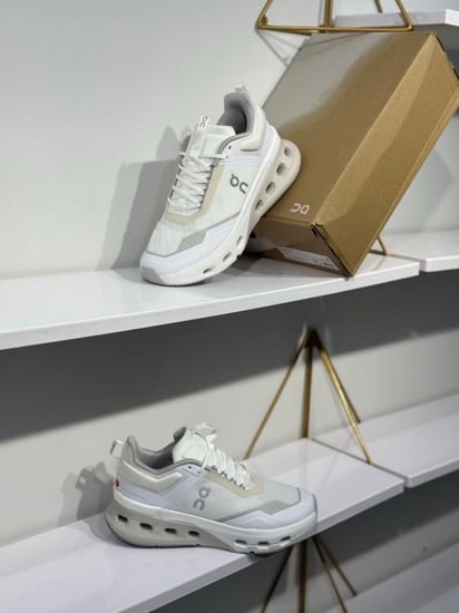 شوز كلاود رانينق