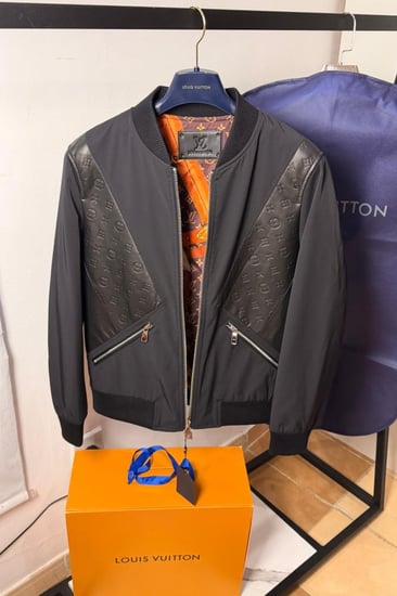 جاكيت لويس فيتون