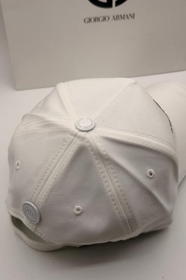 كاب أرماني إكسشينج