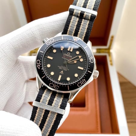 أوميجا ناتو سي ماستر 007