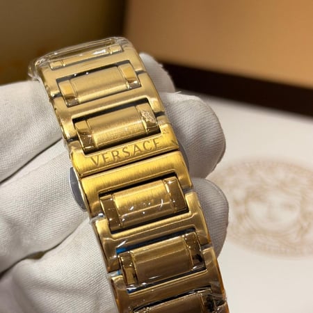 ساعة فرزاتشي ( غريكا كرونو )