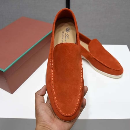 لوربيان مخمل اورنجي