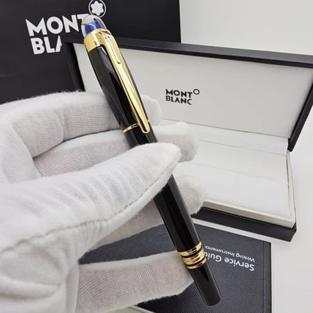 مونت بلانك ستار ووكر الفضاء