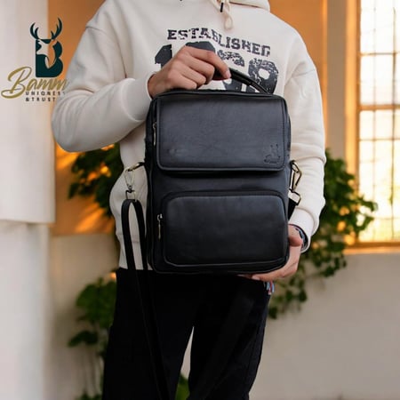 حقيبة كروس رجالي  جلد طبيعي أصيل من BAMM GULF موديل - 2228