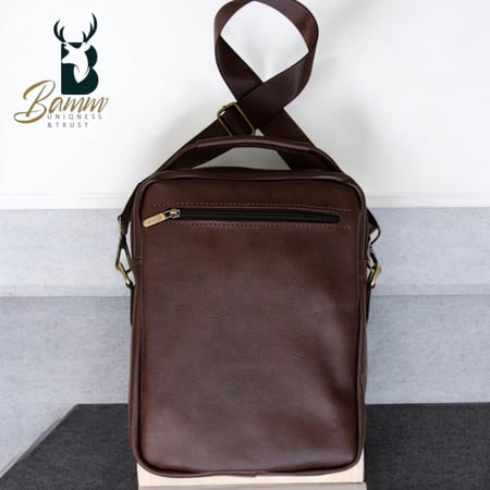 حقيبة كروس رجالي  جلد طبيعي أصيل من BAMM GULF موديل - 2228