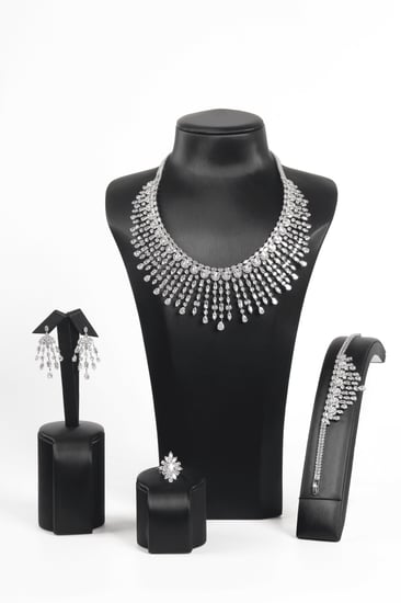 طقم زركون هدية فاخرة للنساء