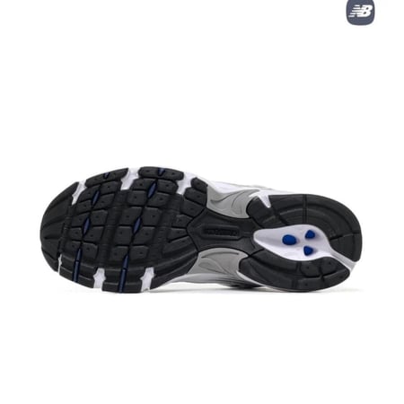 New Balance  530