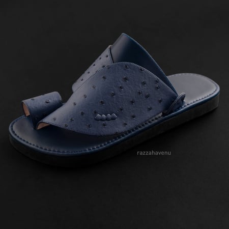 حذاء شرقي نقش جلد نعام كحلي