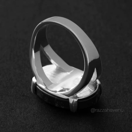 خاتم ملكي مخالب فضه عيار 925 - اسود معرق