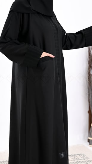عباية نصف كلوش للدوام بجيوب بقماش كريب صالونة